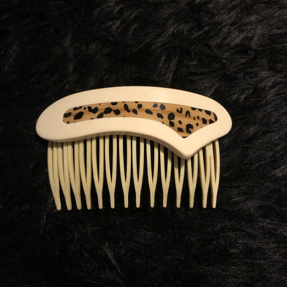 Vintage hair comb
